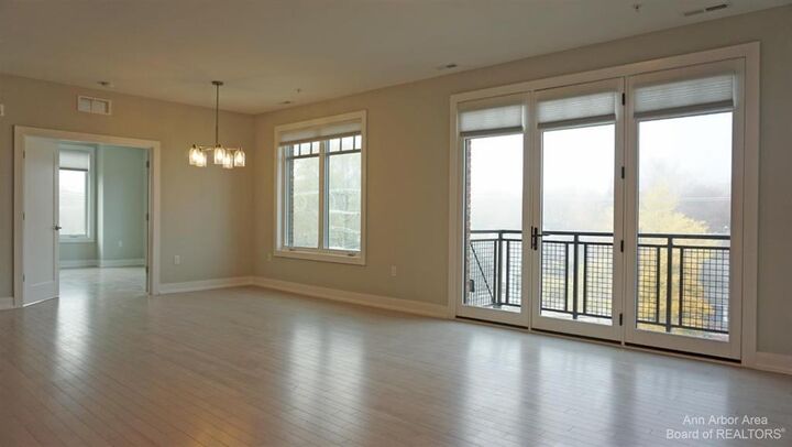 Property Photo:  441 S Ashley Street 405  MI 48103-4903 