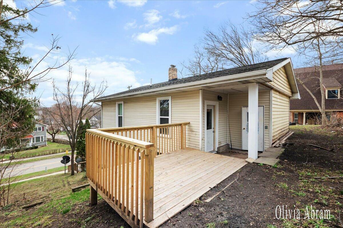Property Photo: 432 E Main Street MI 48846