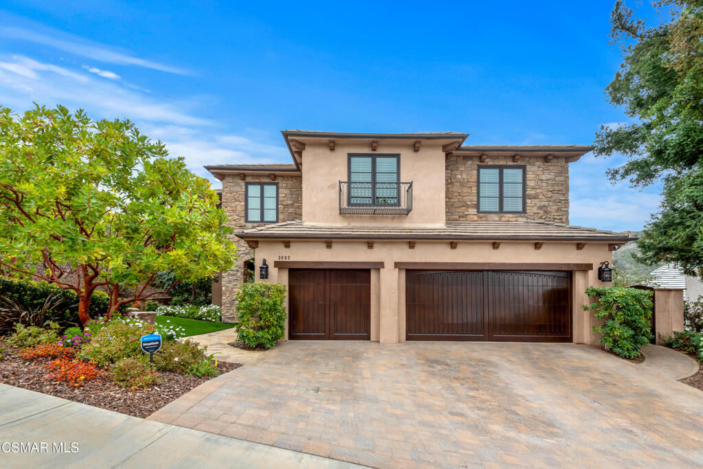 Property Photo: 3602 Lang Ranch Parkway CA 91362