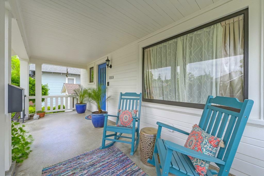 1333 33rd Street  Sacramento CA 95816 photo