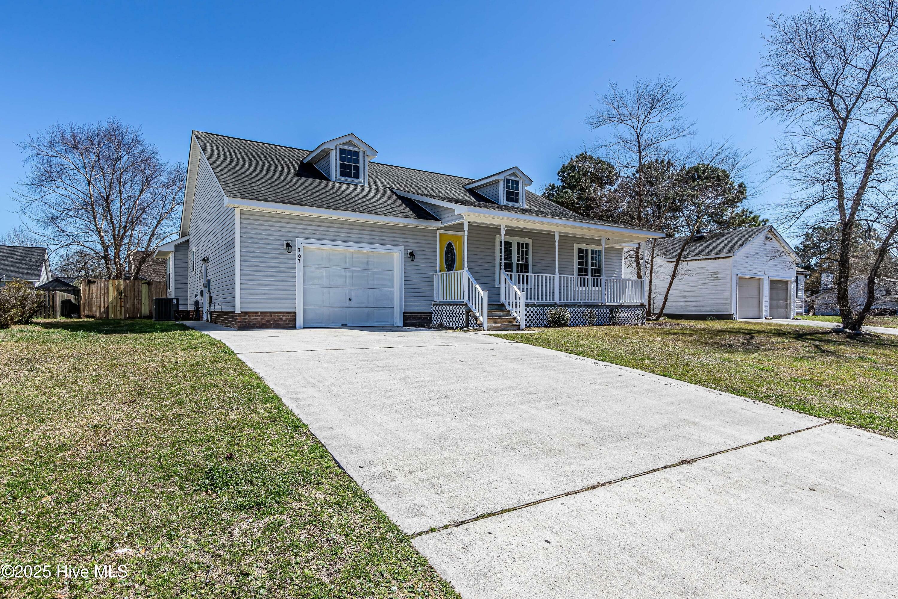 Property Photo: 307 Celtic Ash Street NC 28460