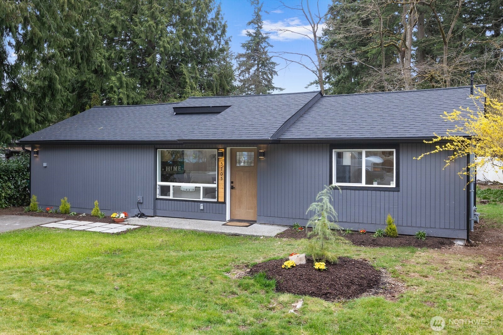 5705  227th Street SW  Mountlake Terrace WA 98043 photo