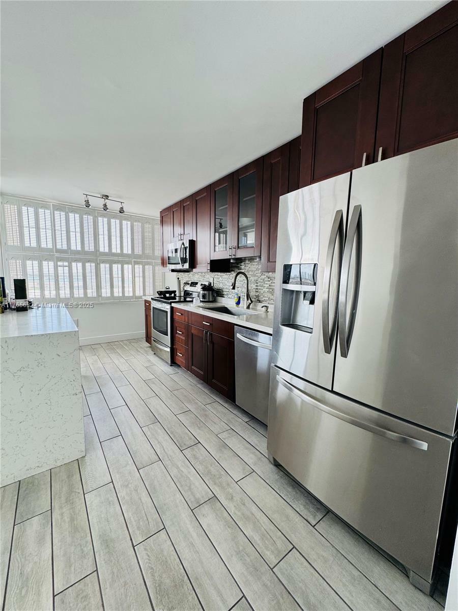 Property Photo: 18031 Biscayne Blvd 1001 FL 33160