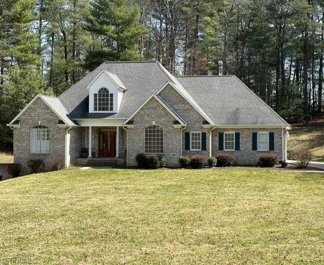 Property Photo: 1633 Skyland Drive NC 28697