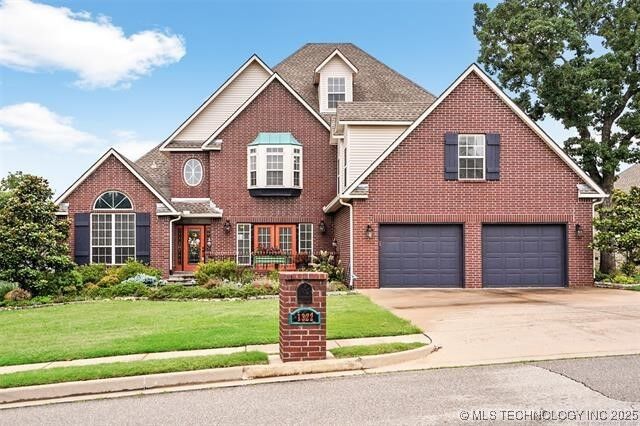 Property Photo:  1322 N Old North Place E  OK 74063 