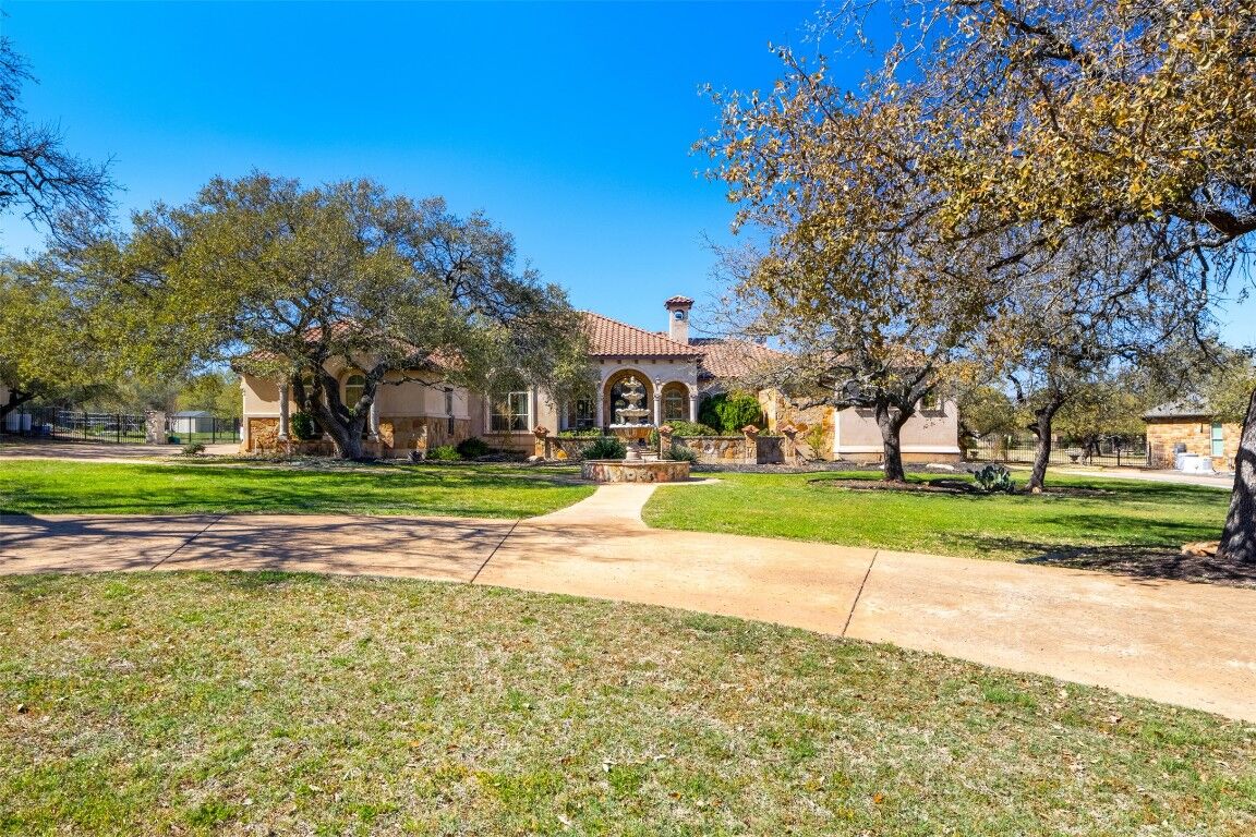 Property Photo:  220 Gabriel Wood Drive  TX 78633 