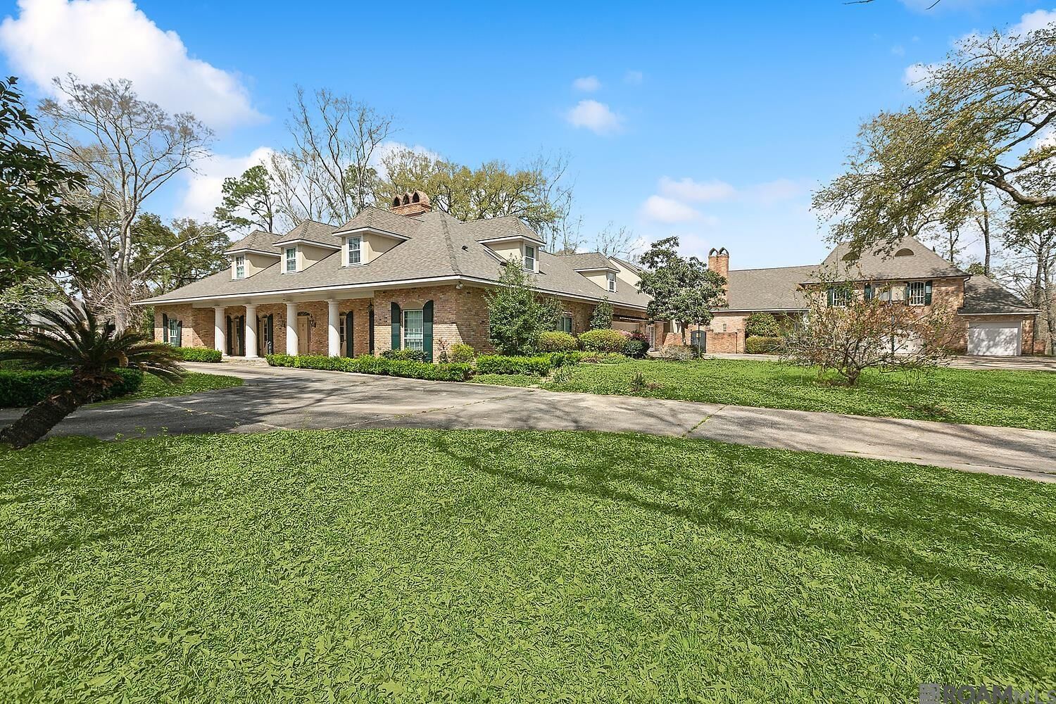 Property Photo:  12991 Highland Rd  LA 70810 