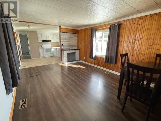 Property Photo:  20-638 McGogy Rd  ON P8N 3G2 