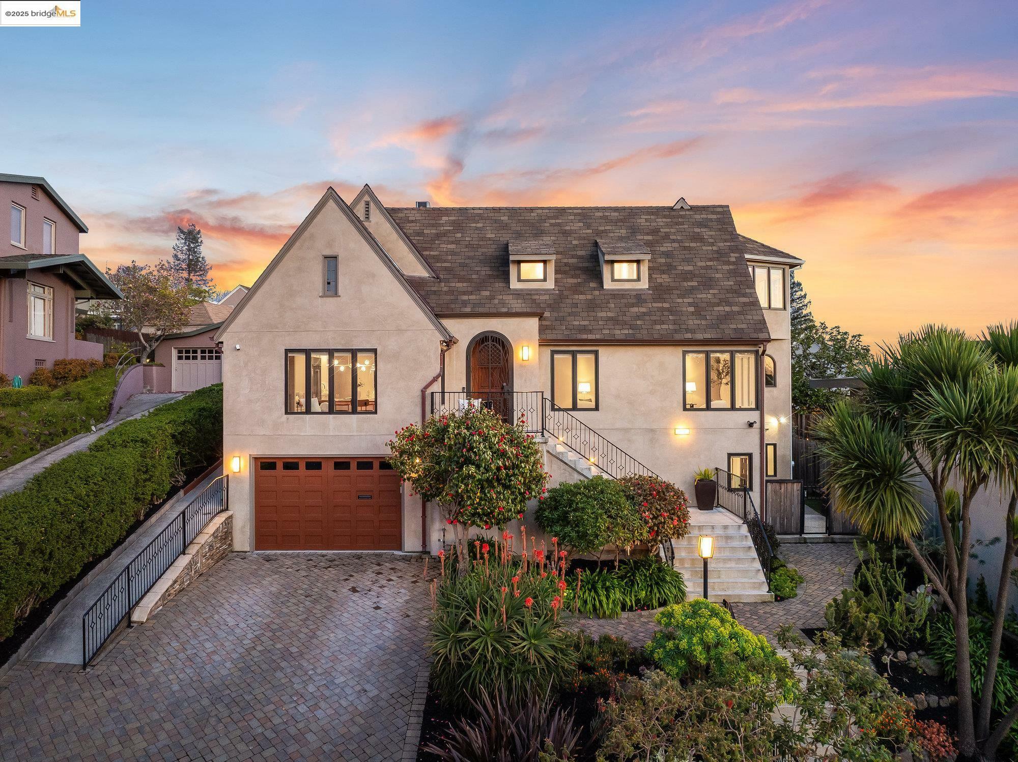 Property Photo: 1109 Mandana Blvd. CA 94610