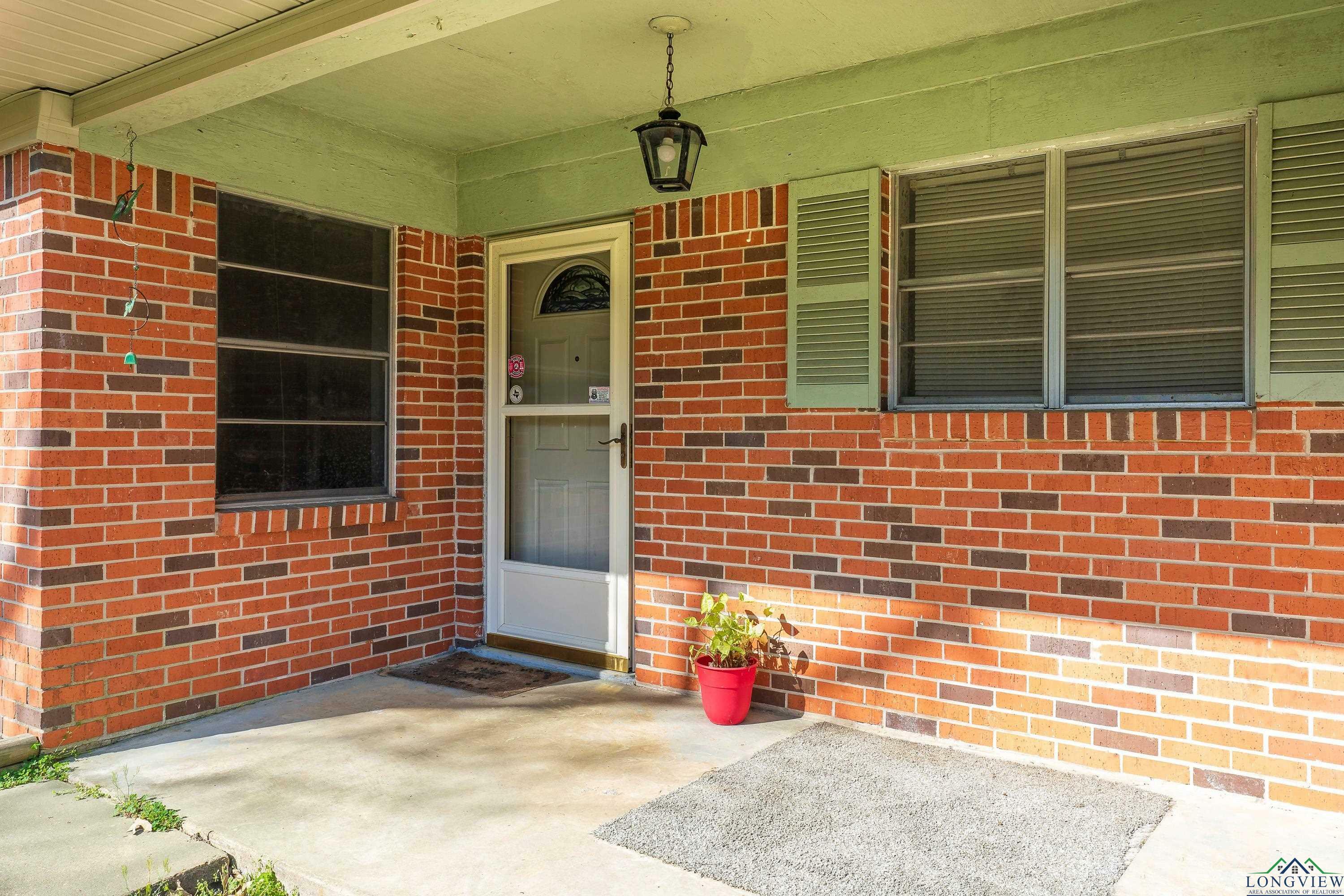 Property Photo: 1809 Walter Dr. TX 75670