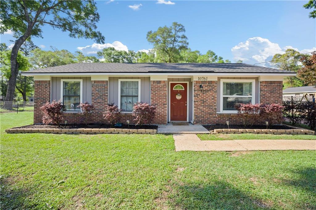 Property Photo: 10761 Somerset Road AL 36541