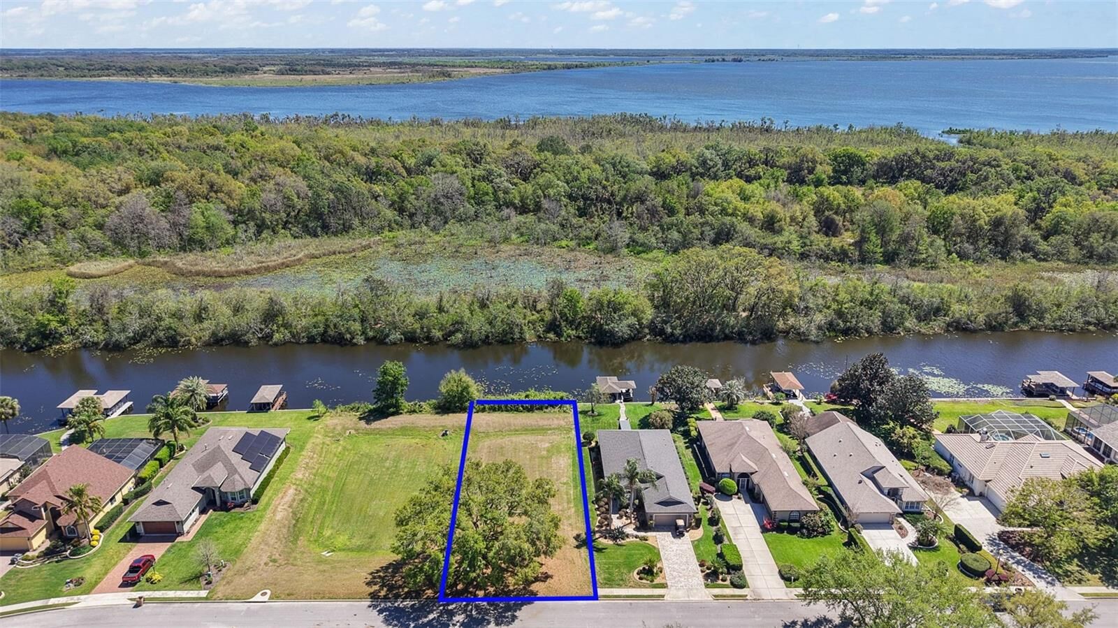 Property Photo:  6136 Landings Boulevard  FL 32159 