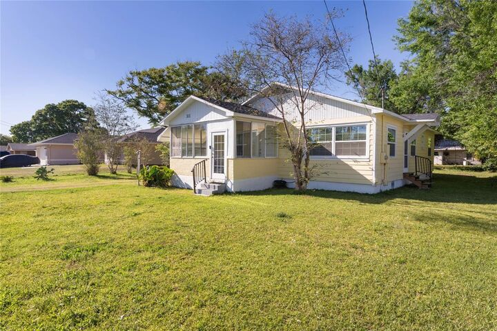 Property Photo:  311 E Wallace Street  FL 32809 