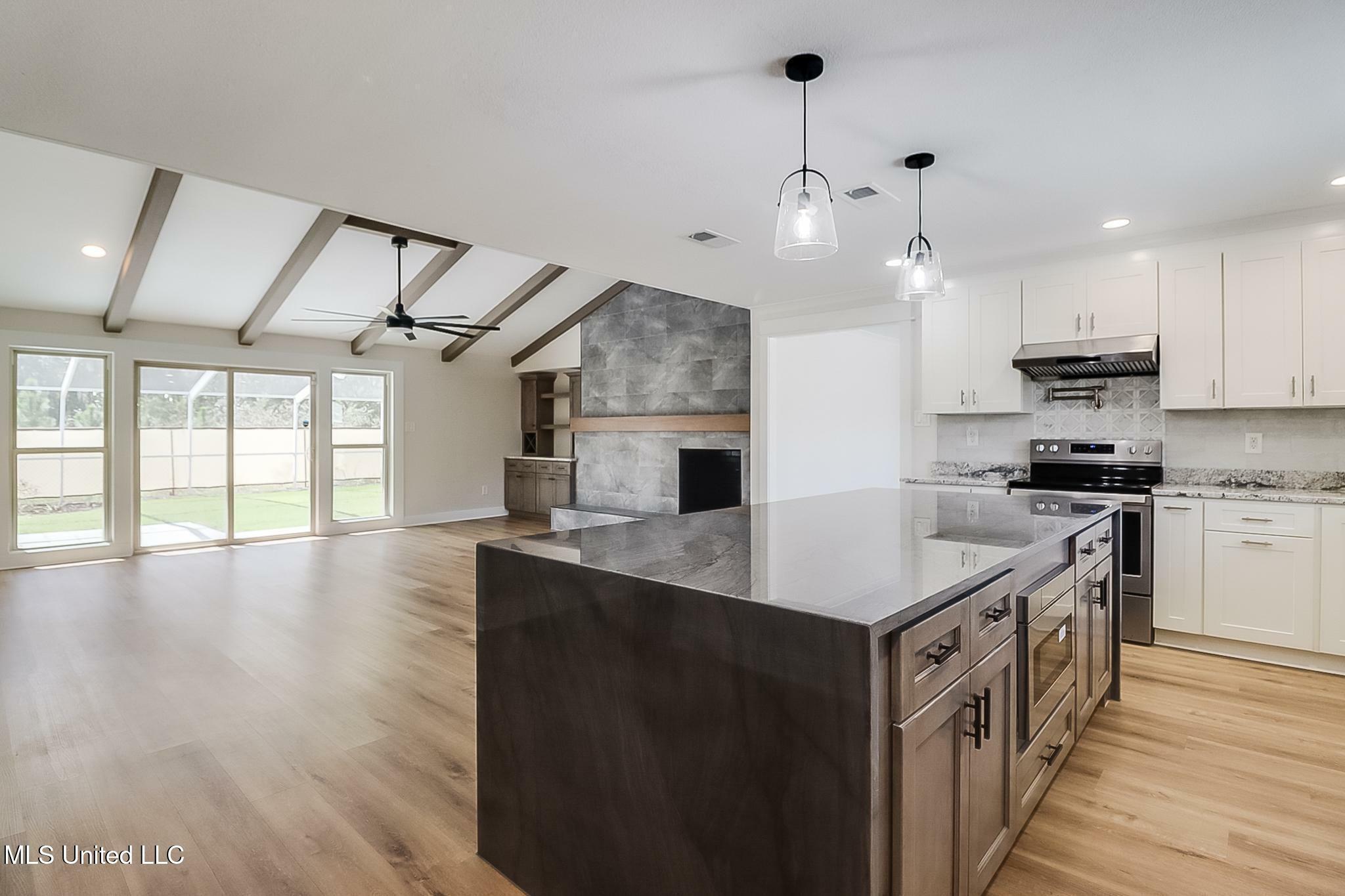 Property Photo: 2637 Park View Drive MS 39531