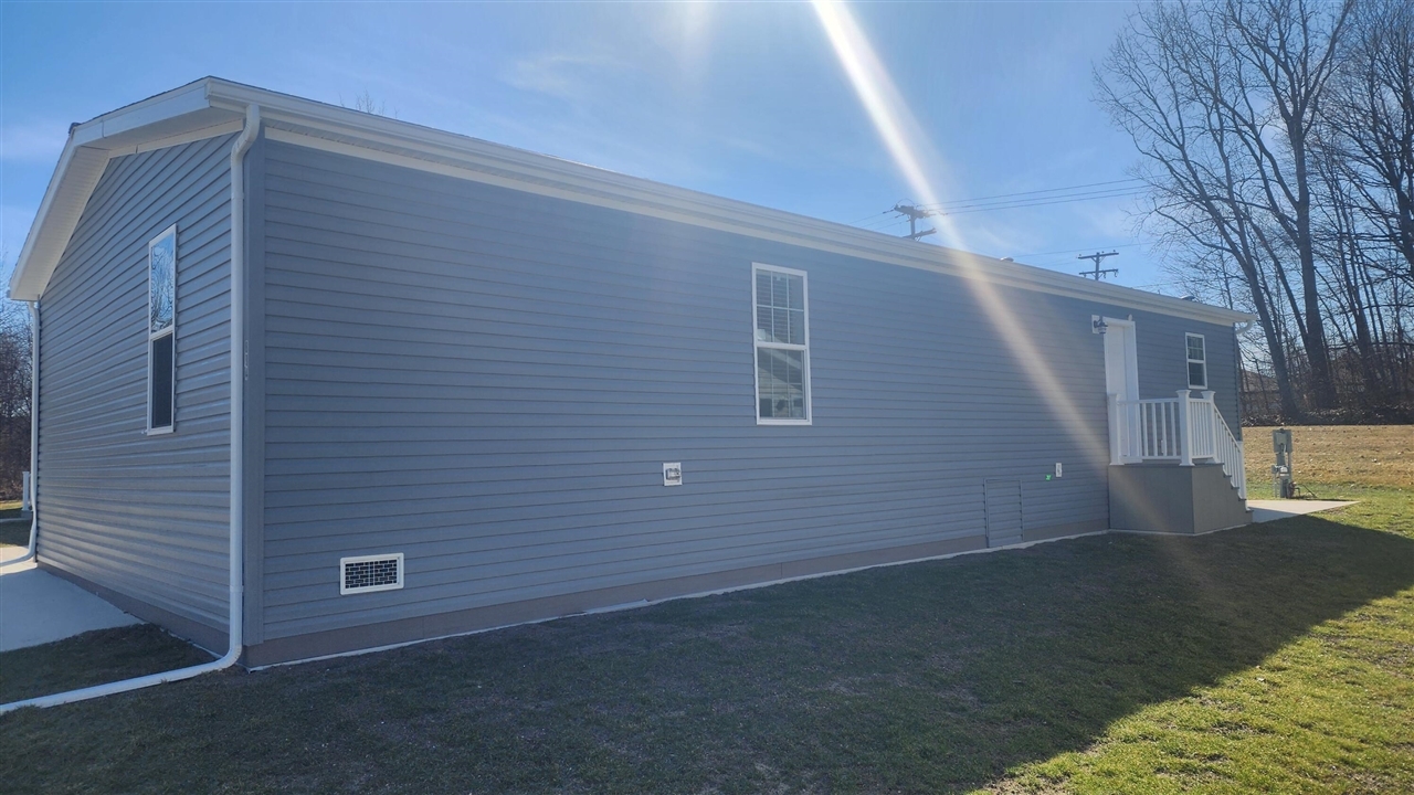 Property Photo: 884 Ottawa Court 7 MI 48813
