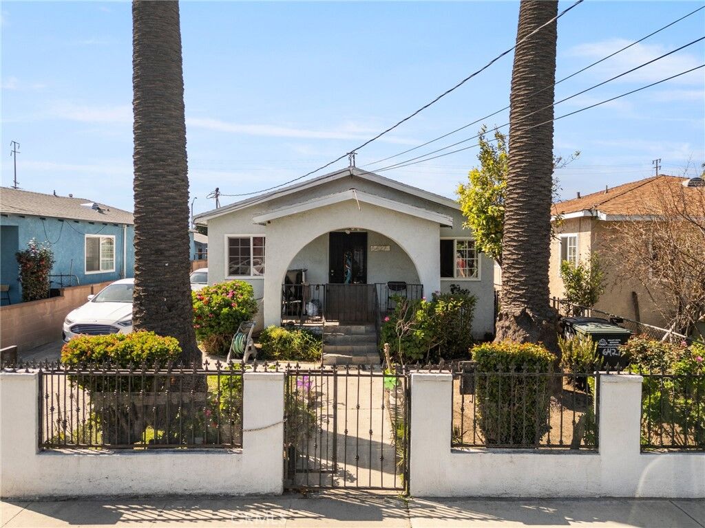 Property Photo:  6427 Regent Street  CA 90255 