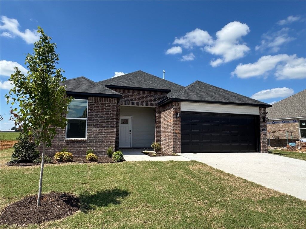 Property Photo:  569 W Canada Drive  AR 72730 