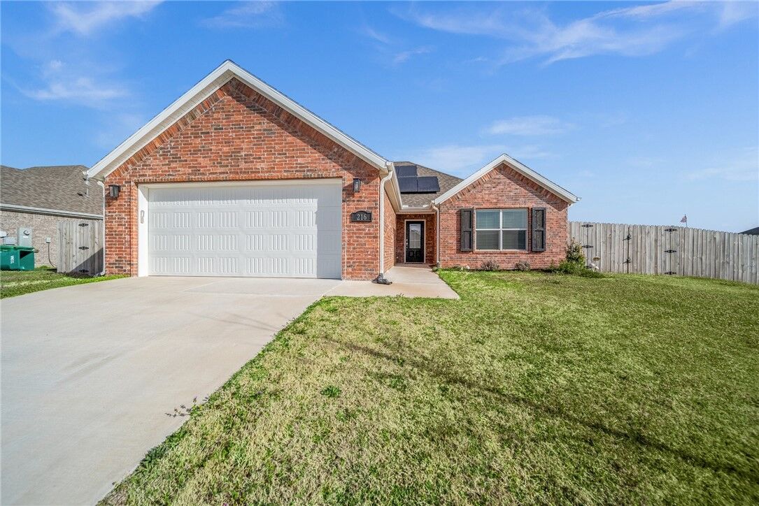 Property Photo:  216 New York Avenue  AR 72730 