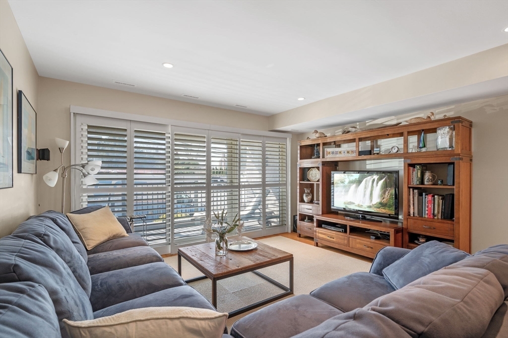 Property Photo: 61 Brackett Place B MA 01945