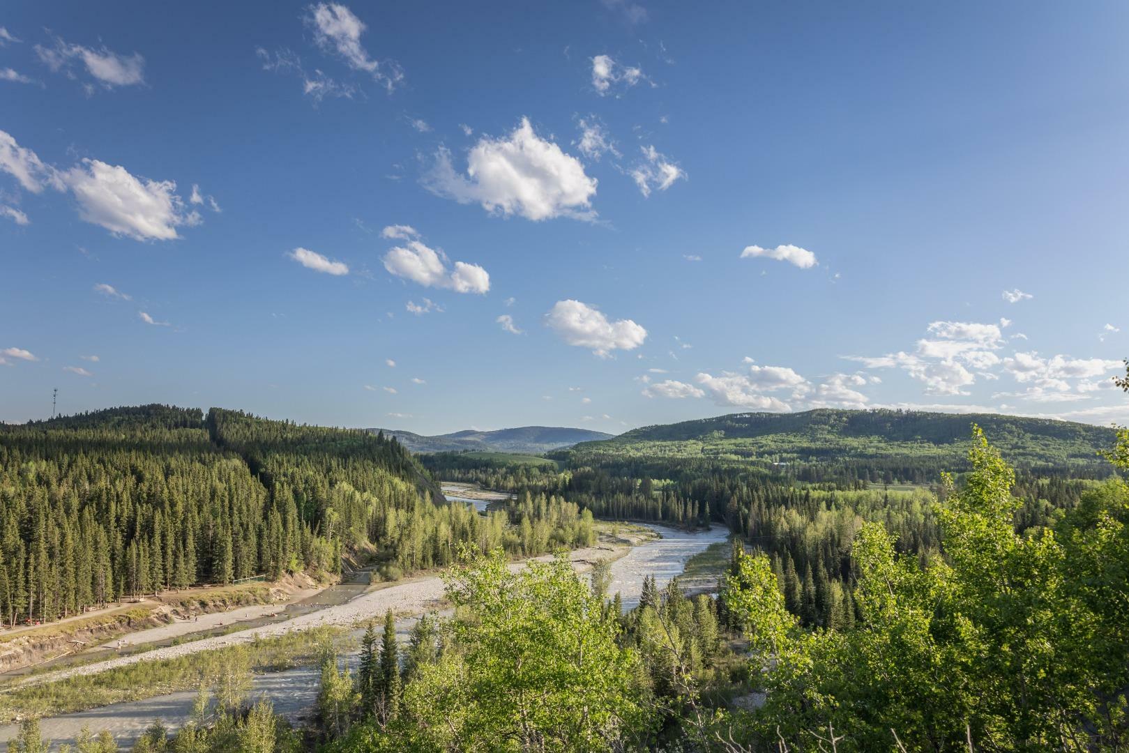 Photo de la propriété:  231175 Bracken Road  AB T0L 0K0 