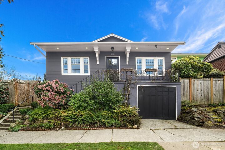 1709 E Galer Street  Seattle WA 98112 photo