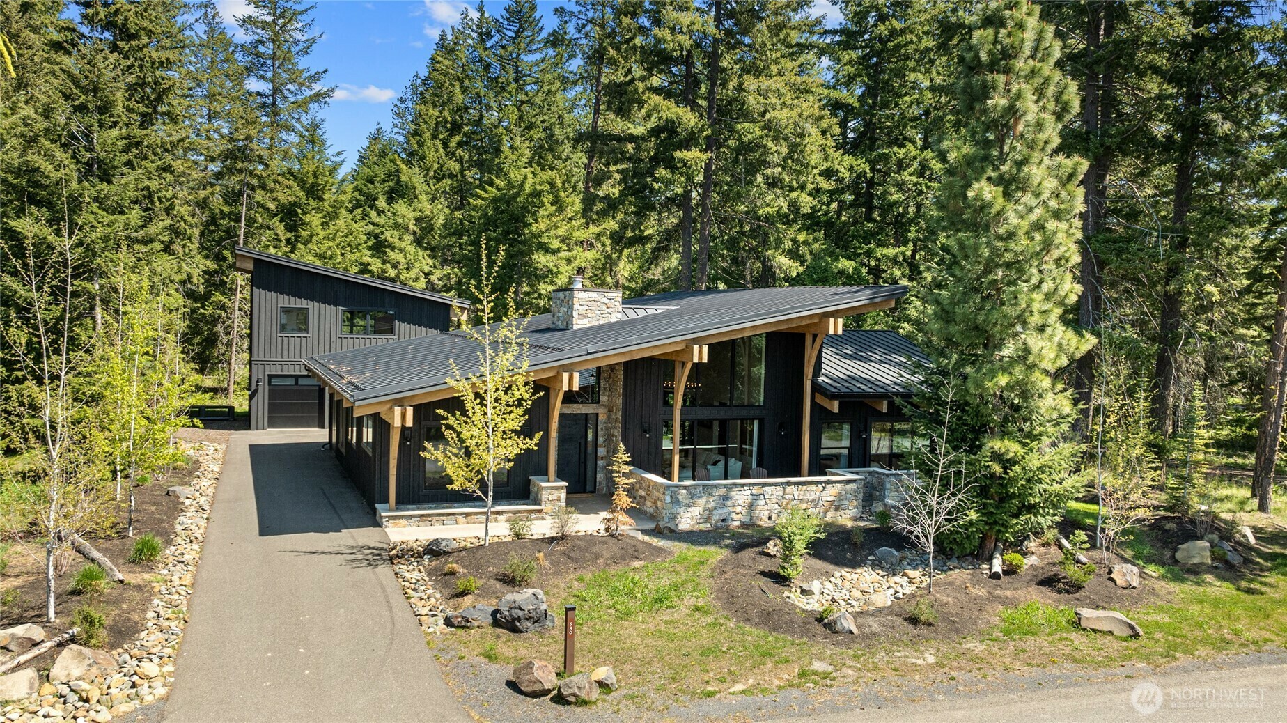 Property Photo:  580  Kokanee Loop  WA 98922 
