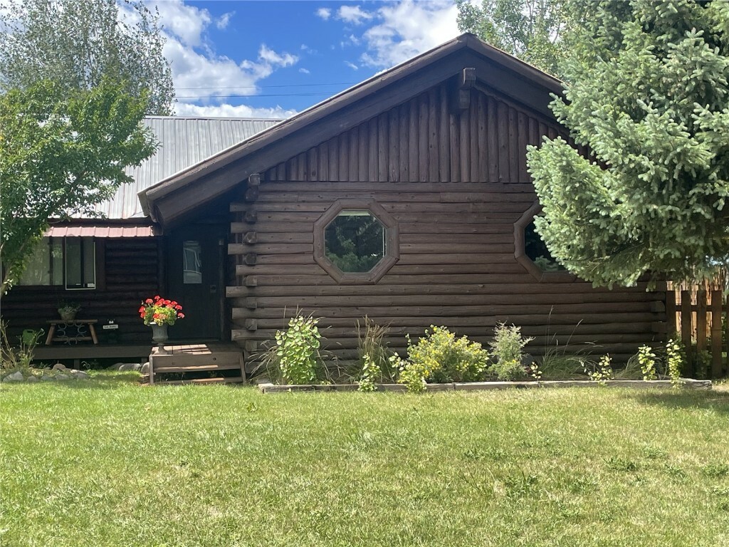Property Photo: 440 Terhune Avenue CO 80483