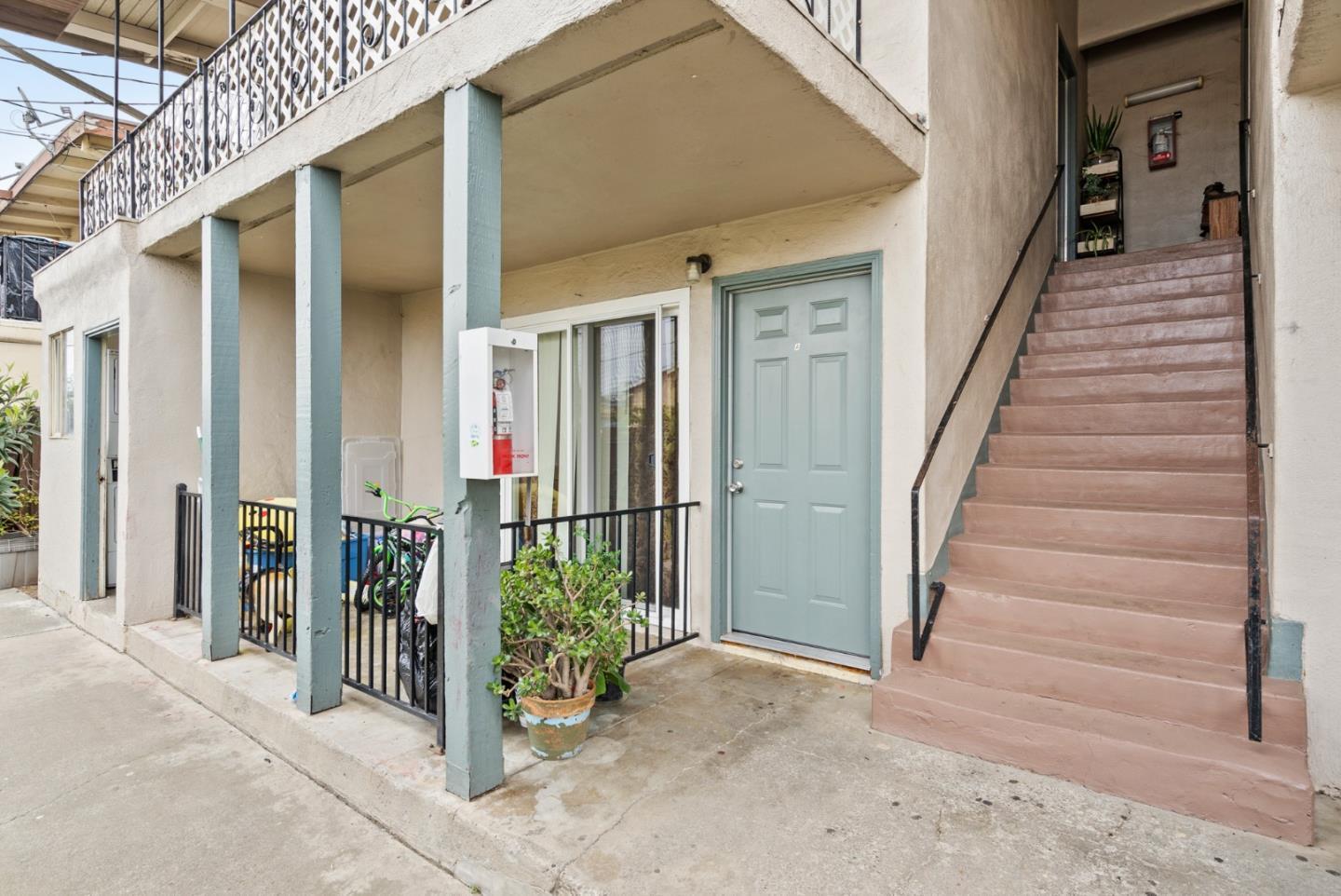 Property Photo: 1799 Bradford Way CA 95124