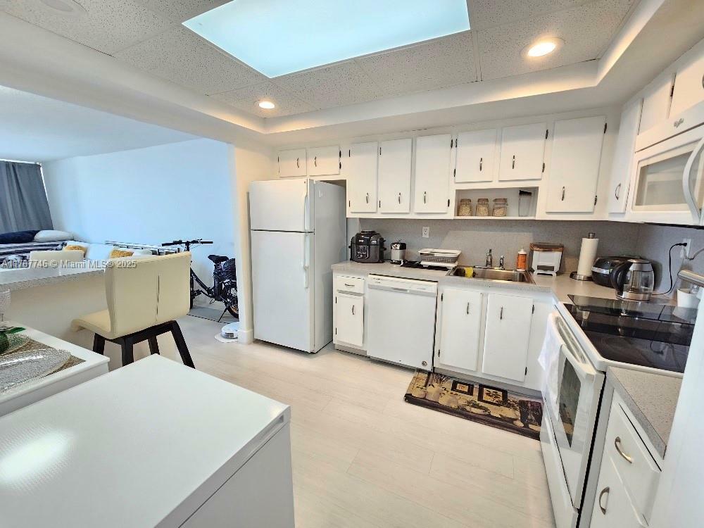 Property Photo: 18031 Biscayne Blvd 603 FL 33160