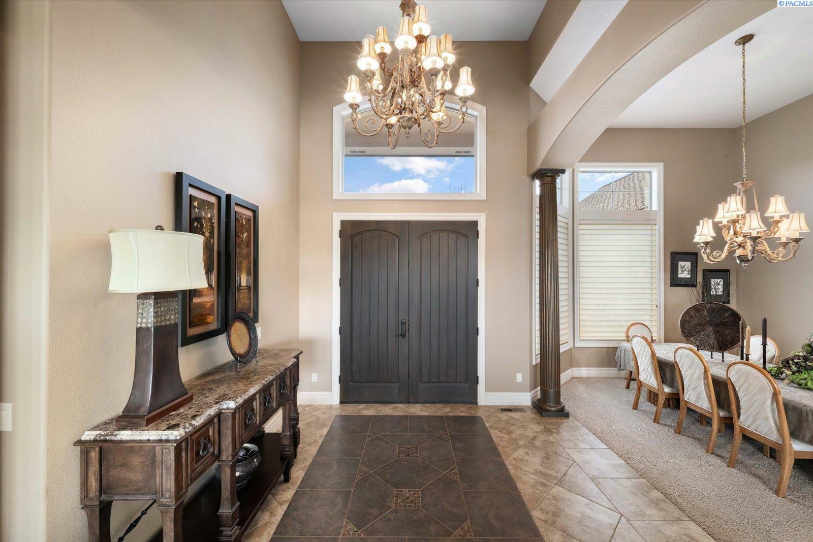 Property Photo: 2950 Clark Ct WA 99353