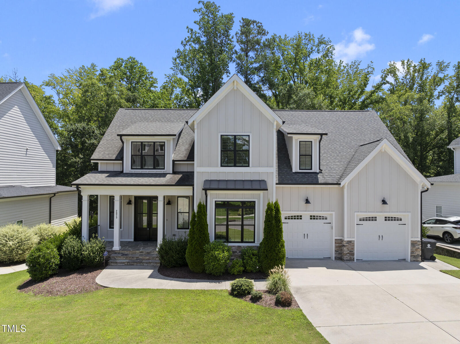 Property Photo: 2073 Amalfi Place NC 27502