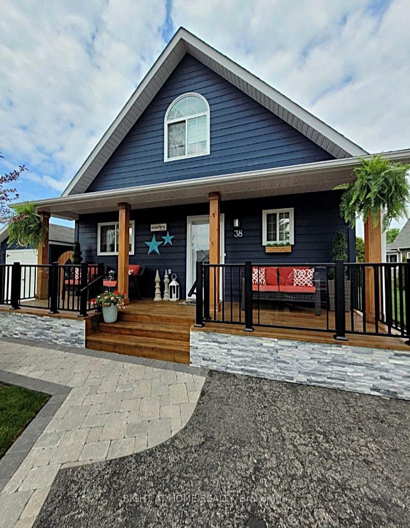Property Photo: 38 Madawaska Trail ON L9Z 1X7