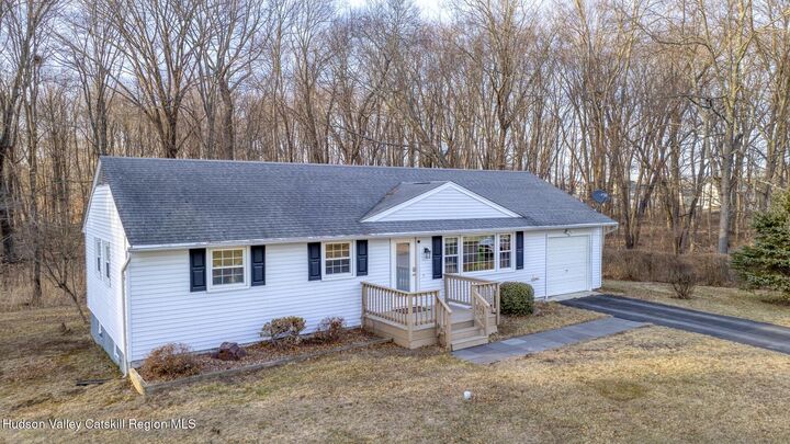 55 Jefferson  Red Hook NY 12571 photo