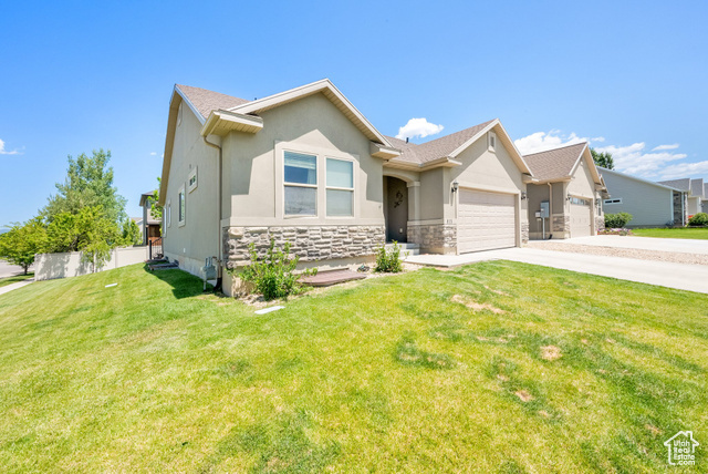 Property Photo: 415 E Acord Way UT 84032