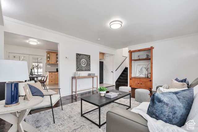 Property Photo: 6292 S 300 E UT 84107