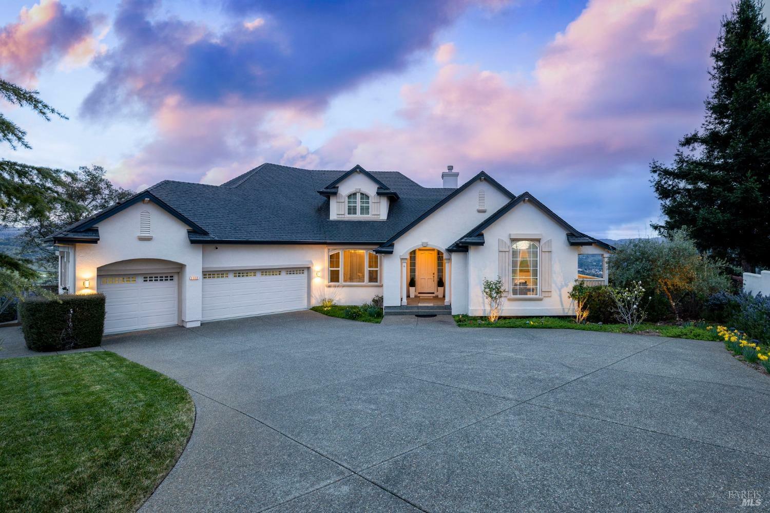Property Photo: 3682 Rocky Knoll Way CA 95404