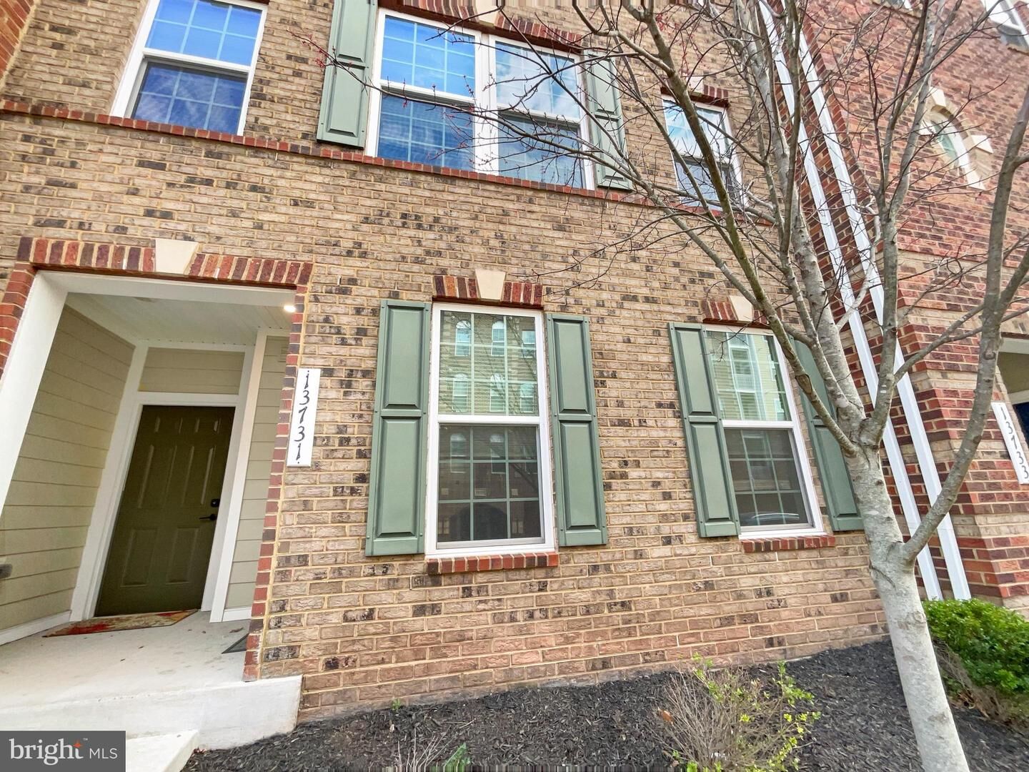 Property Photo:  13731 Endeavour Drive  VA 20171 