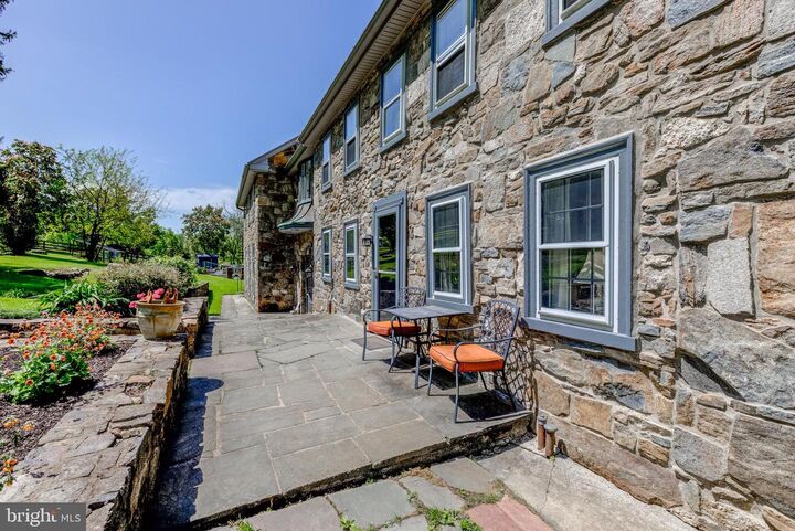 Property Photo:  1525 Hollow Rd  PA 19425 