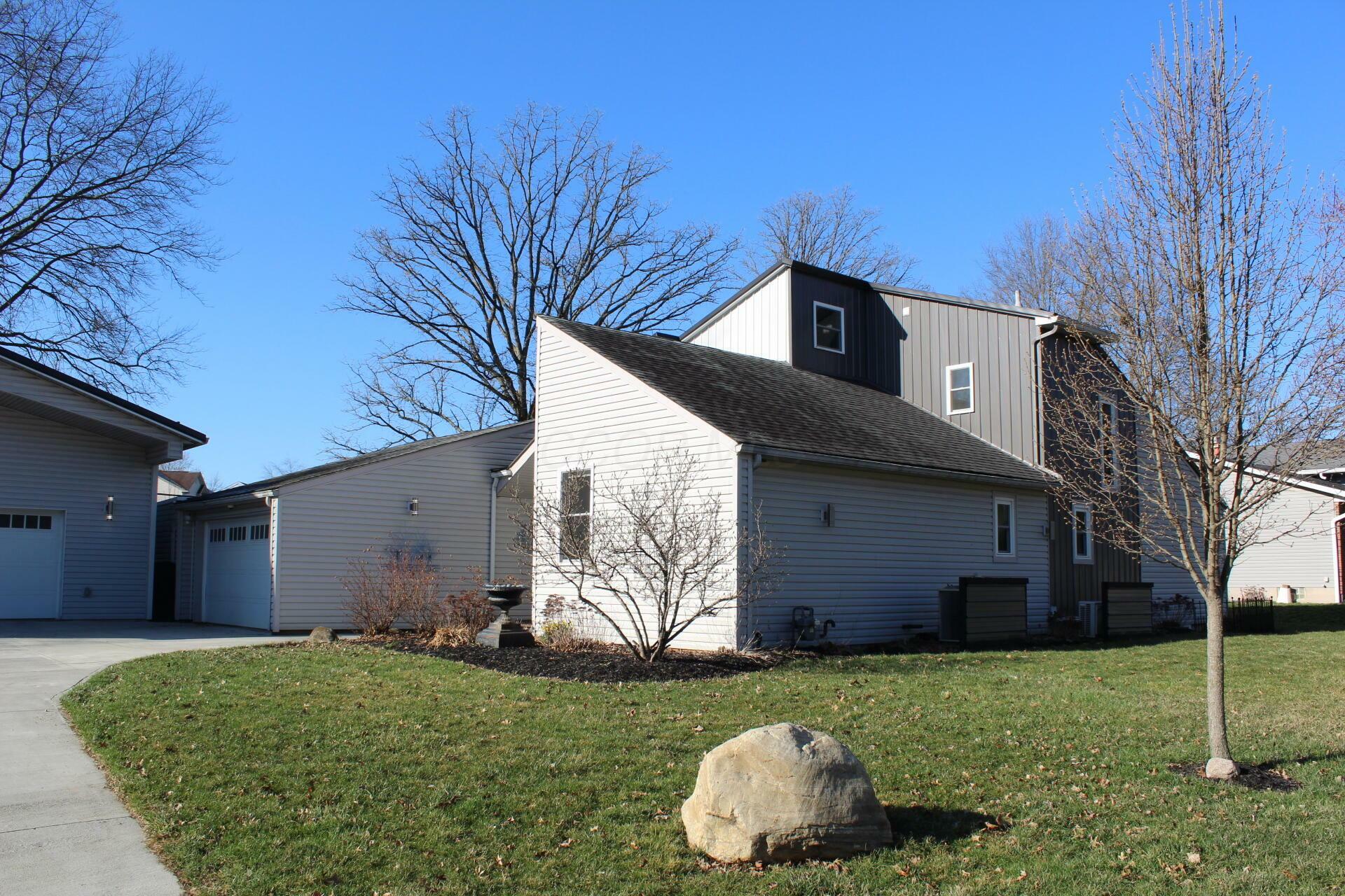 Property Photo: 110 Aster SW Court OH 43062