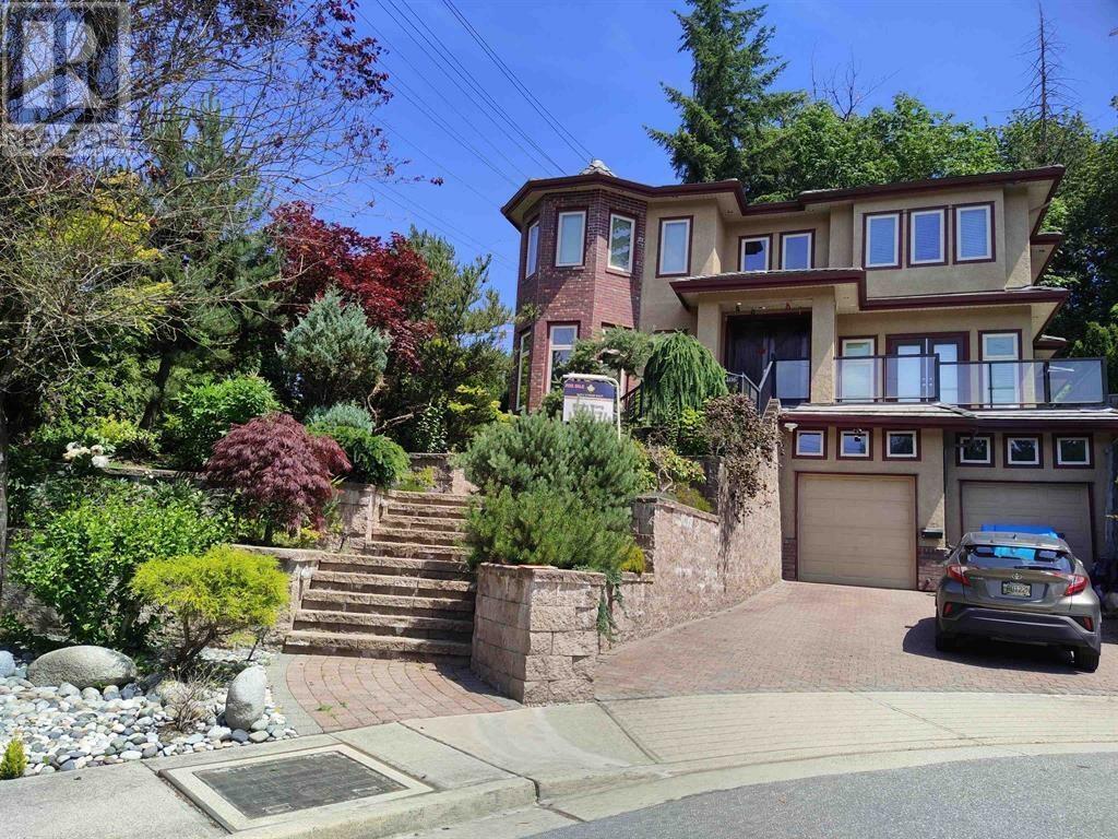 Property Photo: 2406 Norcrest Court BC V3J 1C6