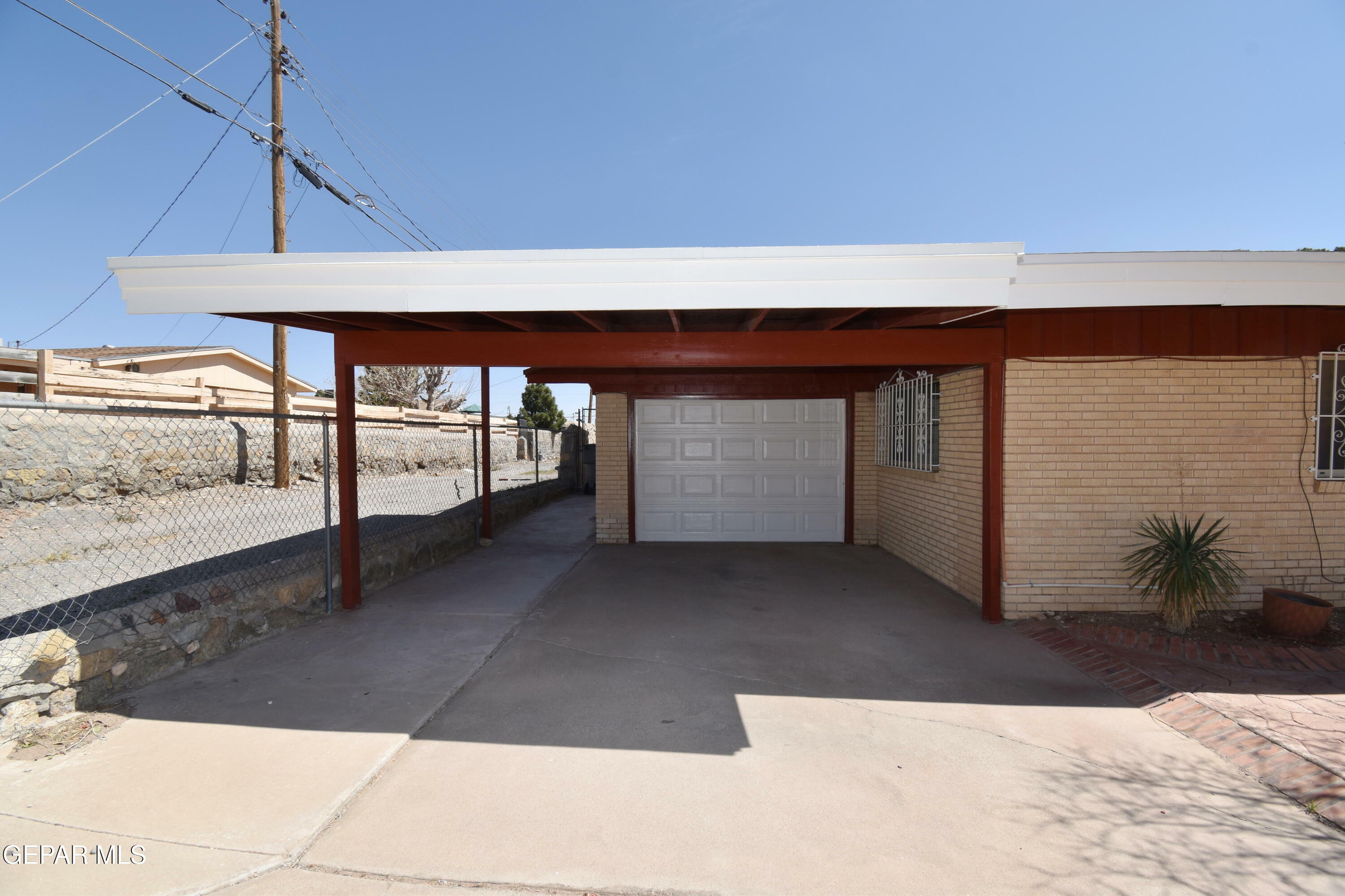 Property Photo: 2801 Polk Avenue TX 79930
