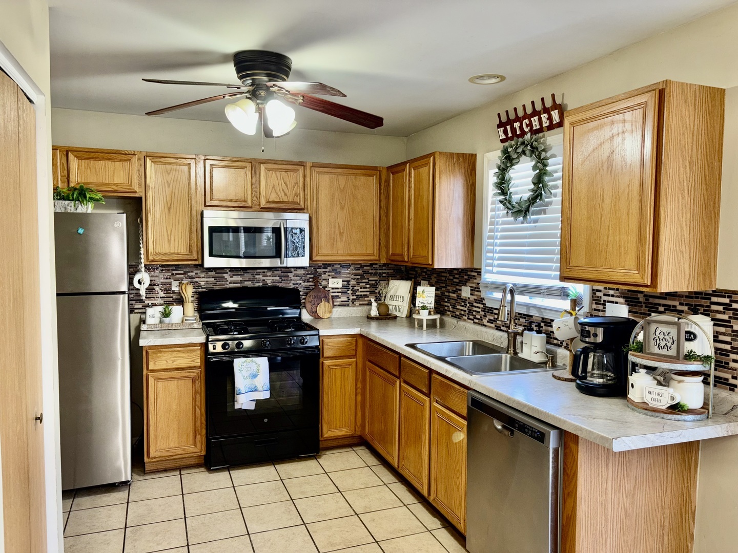 Property Photo: 2639 Jenna Circle IL 60538