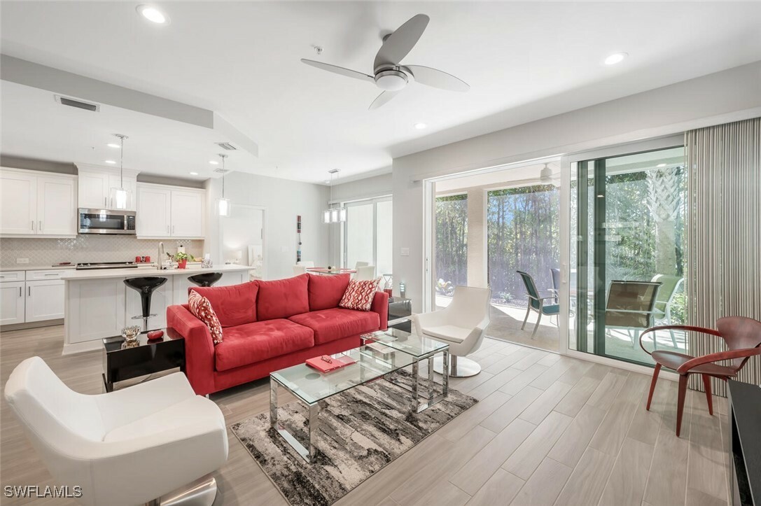Property Photo: 6953 Avalon Circle 1804 FL 34112