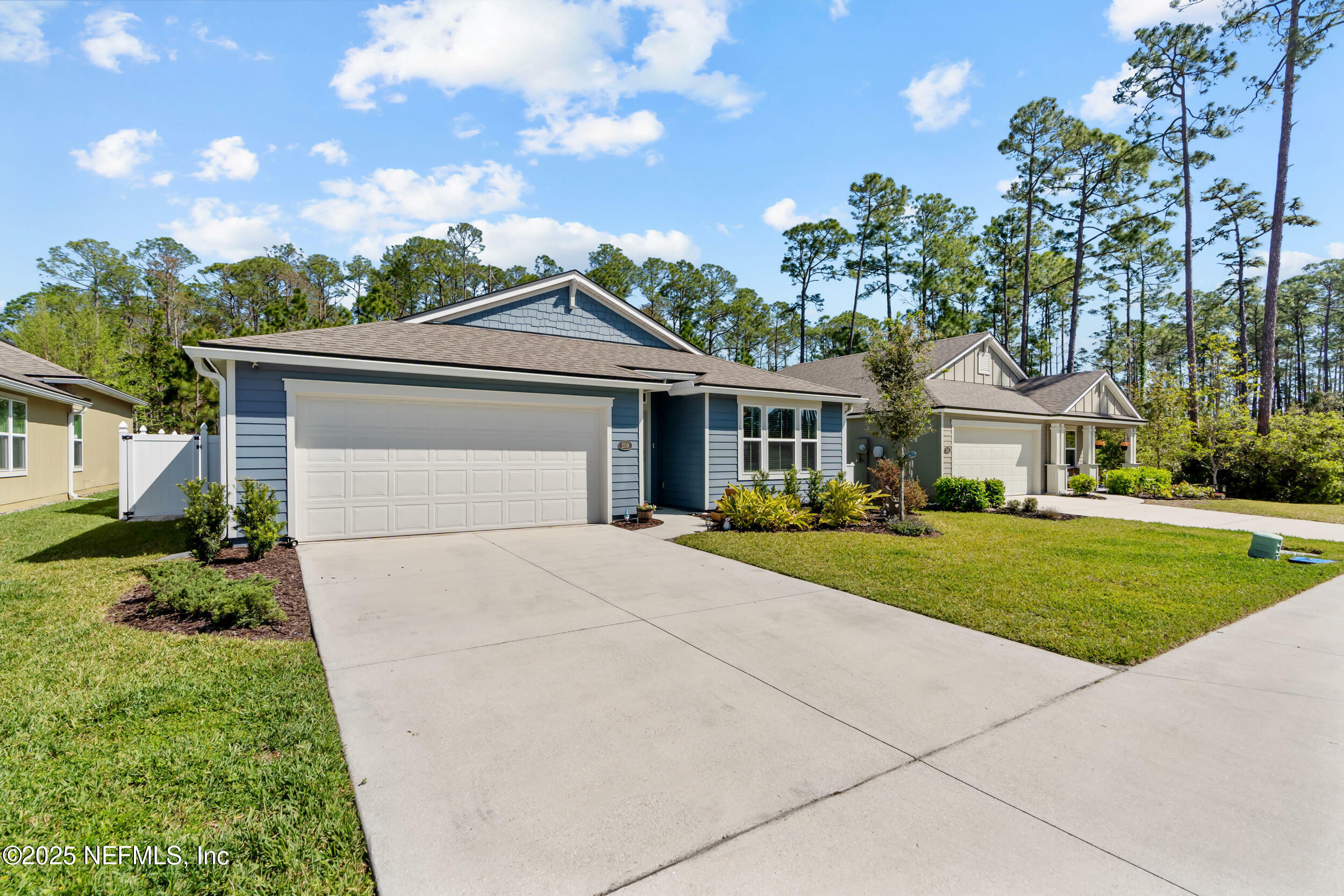 Property Photo: 208 Seville Parkway FL 32086