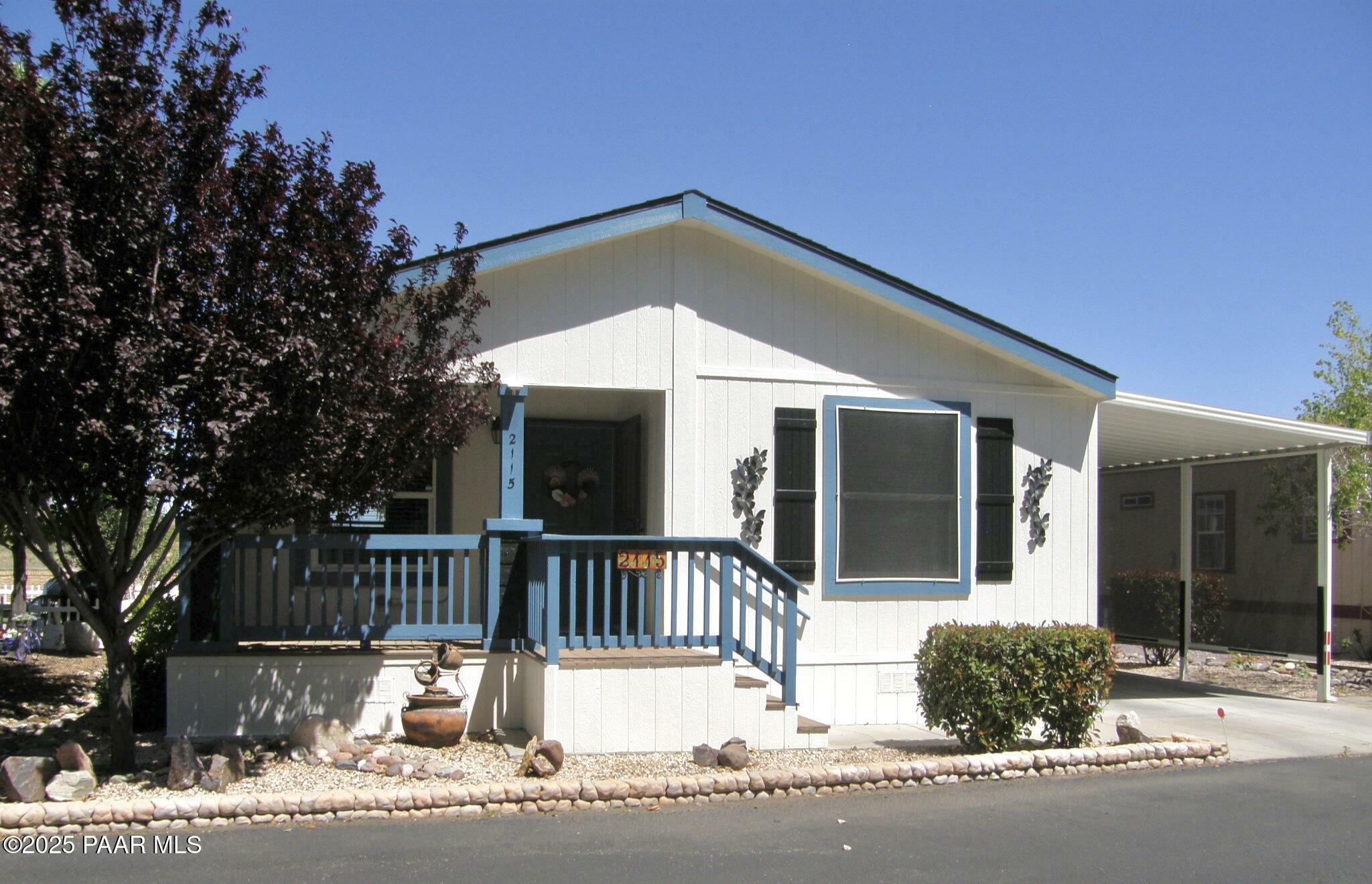 Property Photo: 11250 E State Route 69 2115 AZ 86327
