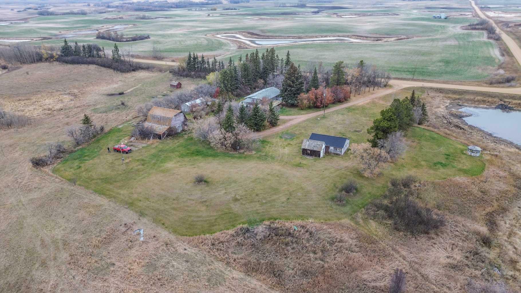 Property Photo: 19103 Twp 41-2 AB T0C 2L0
