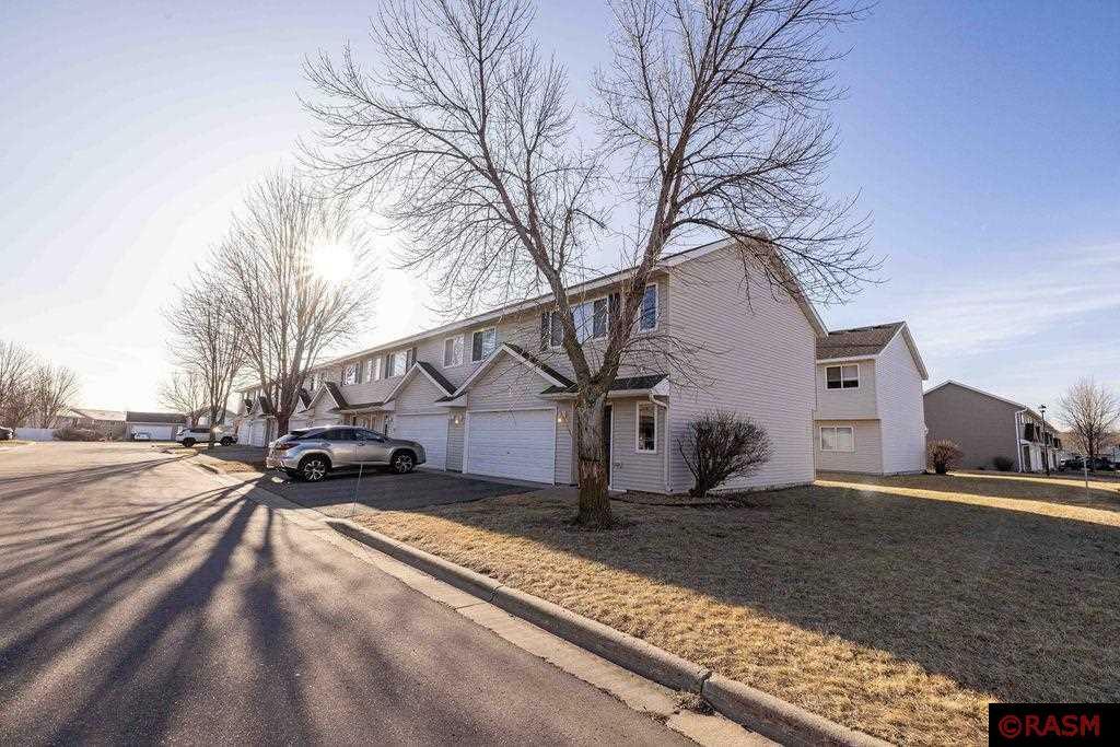 Property Photo: 320 Tanager Path MN 56001