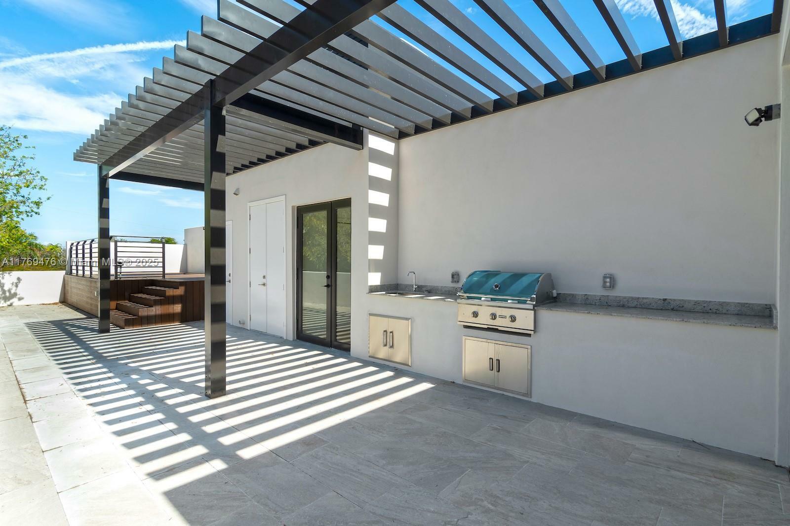 Property Photo:  1635 E Broward Blvd  FL 33301 