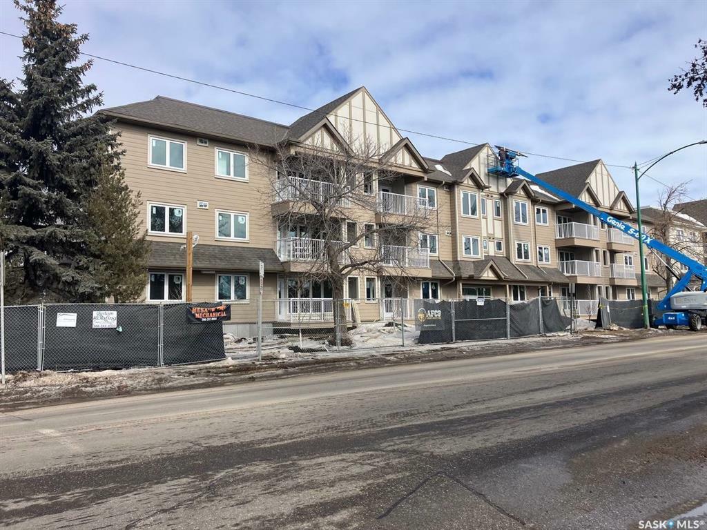 Property Photo: 318 108th Street W 101 SK S7N 1P8
