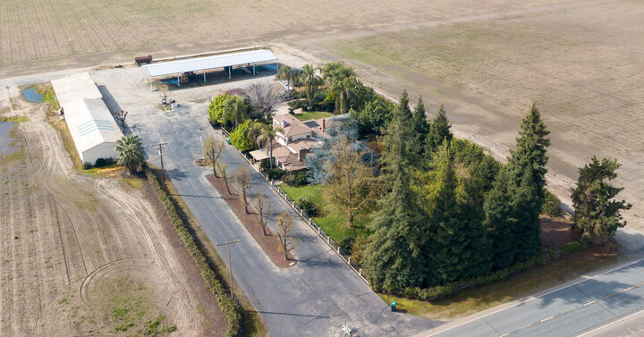 Property Photo: 18925 Ave 168 CA 93257